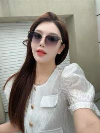 Picture of Chanel Sunglasses _SKUfw77817331fw